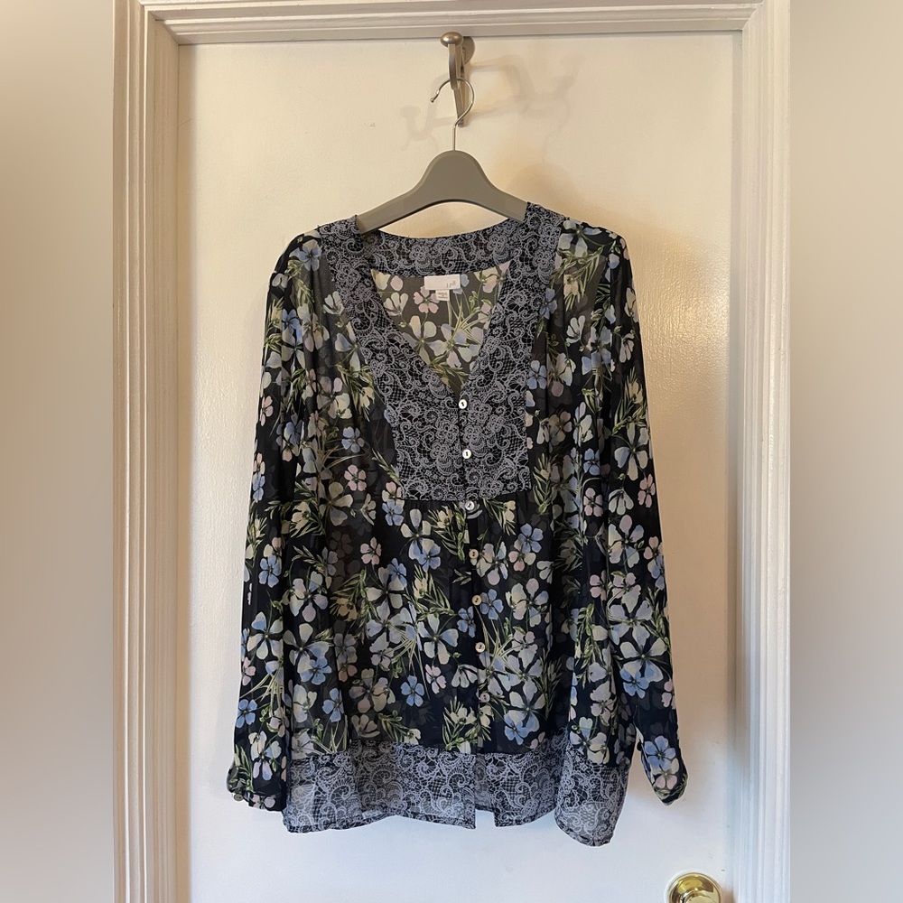 Pretty J. Jill Button Down Blouse